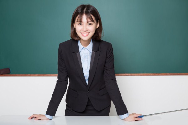 中學高級教師職稱論文必須是當年發表的嗎(668論文網) 中學高級教師職稱論文必須是當年發表的嗎(668論文網)